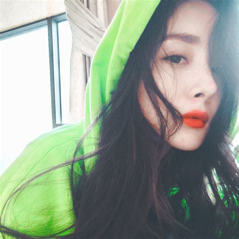 甜美女生杨幂头像动漫