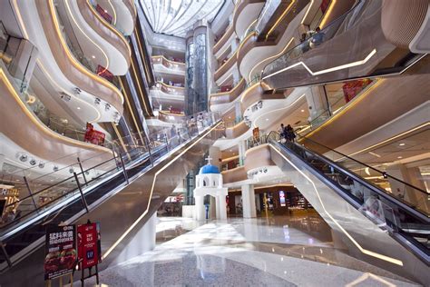 重庆西区最大的购物中心，占地很大修得很美，却为商家感到担忧_创茂_品牌_世界