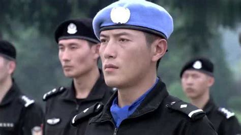 电影《特警队》“守护”海报曝光 真实特警亮相尽显中国力量