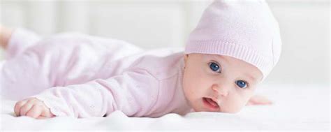 怎样给女宝宝起一个好听的名字 如何给女宝宝起名字_知秀网