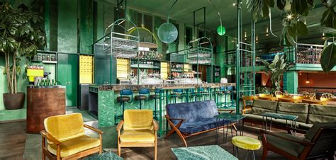 酒吧里的热带雨林——餐厅空间设计_上海赫筑