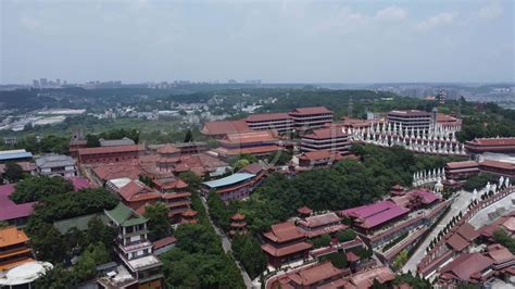 绵阳地标建筑越王楼蓝天白云延时变焦4K_3840X2160_高清视频素材下载(编号:6914180)_实拍视频_光厂(VJ师网) www ...