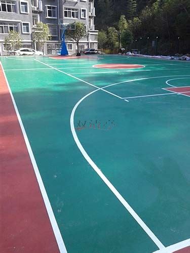 江西省吉安市井冈山风景区复合型硅pu篮球场施工展示--湖南长沙迈乐体育