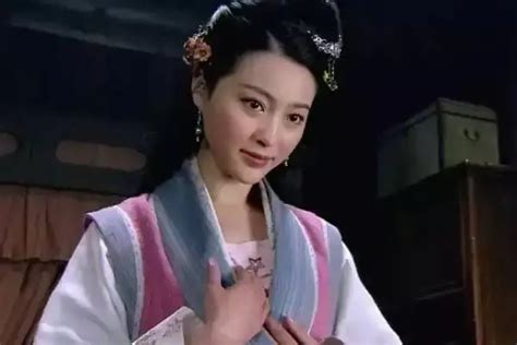 西门庆曾有8个老婆，但最牵挂的是陈氏，最爱的却是这个女人_潘金莲