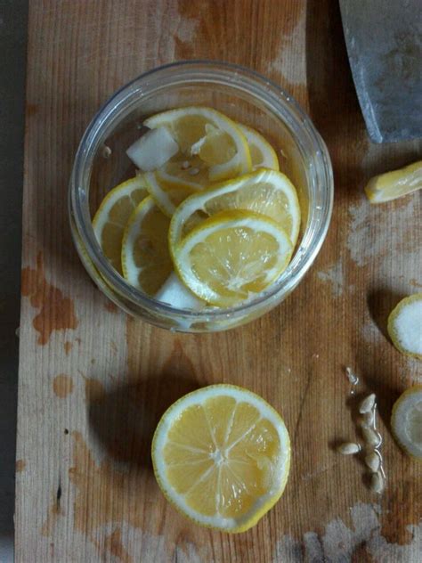 柠檬蜂蜜水的做法_【图解】柠檬蜂蜜水怎么做如何做好吃_柠檬蜂蜜水家常做法大全_鱼大人baby_豆果美食