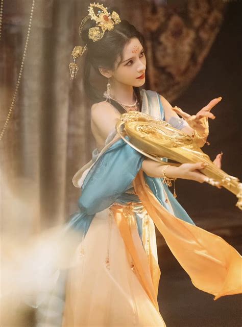 张予曦唯美古风头像女生