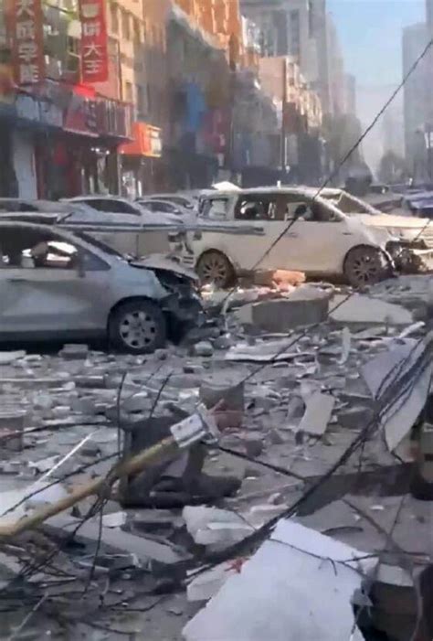 沈阳一饭店燃气爆 炸半条街成废墟 目前造成1死33伤-四得网
