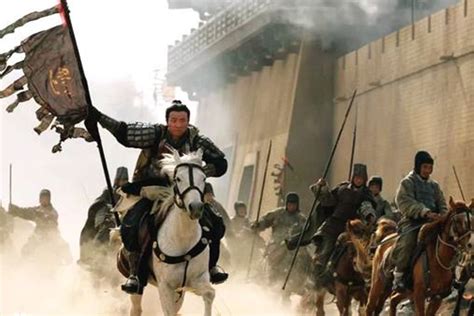 8段古代战争电影气势混剪场面宏大，当秦军出现时大地都在颤抖！