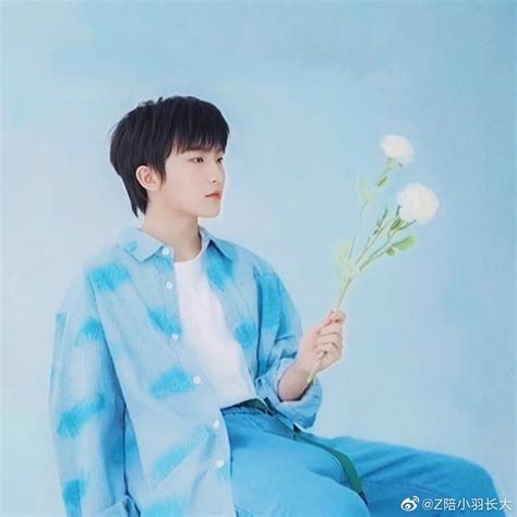 赵冠羽图片