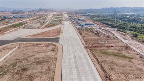 【聚焦】鄂州花湖机场最新建设场景图来了！_航站楼