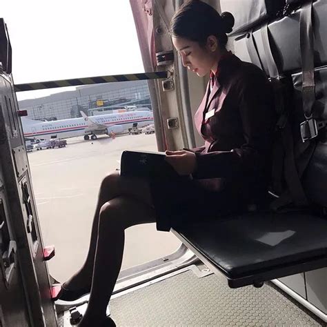 2022“最美空姐”公务机空乘大赛小姐姐们来啦，你PICK谁？_手机新浪网