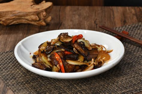 藠头烧肉,中国菜系,食品餐饮,摄影,汇图网www.huitu.com