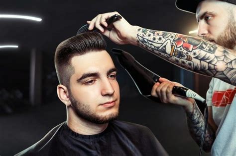 男士剪发推子手法教学之寸头的理发技巧