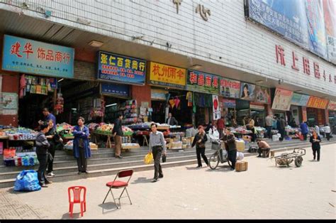 武汉汉正街服装批发市场-生意经服装