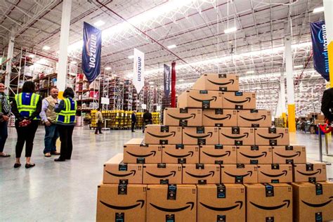 Amazon abre su primera tienda física
