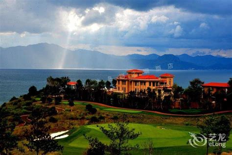 Hilton Yuxi Fuxian Lake 抚仙湖希尔顿酒店 - GoKunming