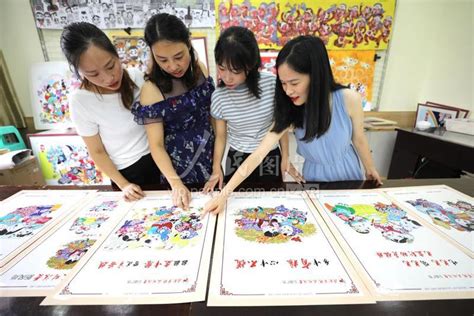 重庆梁平：年画娃娃倡导“厉行节约 反对浪费”-人民图片网