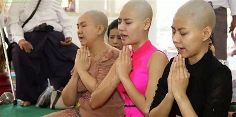 缅甸一模特剃发当尼姑，结果现场飙泪，所有人纷纷感慨！