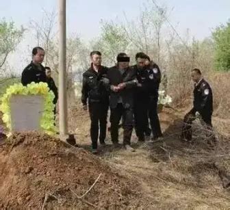 唐山警方通报两人在小树林遇害：嫌犯已被抓获_手机新浪网