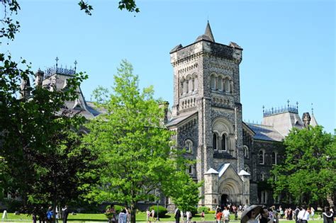 2022年加拿大多伦多大学士嘉堡校区绿色通道项目招生通知