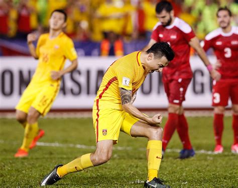 中国足球的成绩为什么会变差 | 第一财经杂志