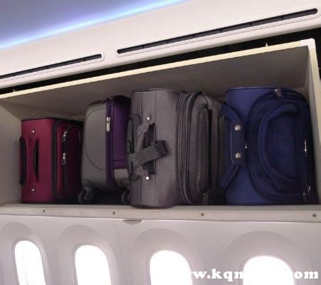 可以带上飞机的行李箱尺寸 尺寸超过了是放不下的你只能选