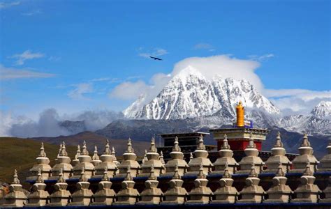 四川甘孜州甘孜县格萨尔王城藏族建筑风光 图片 | 轩视界