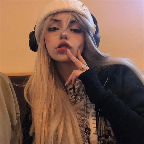 欧美头像甜美女生真人版