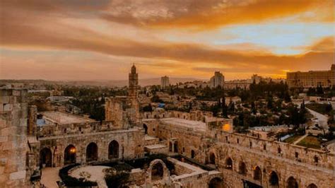 耶路撒冷,以色列,岩石圆顶清真寺,东耶路撒冷,耶路撒冷旧城,朝拜者,灵性,夜晚,当地著名景点,古城摄影素材,汇图网www.huitu.com