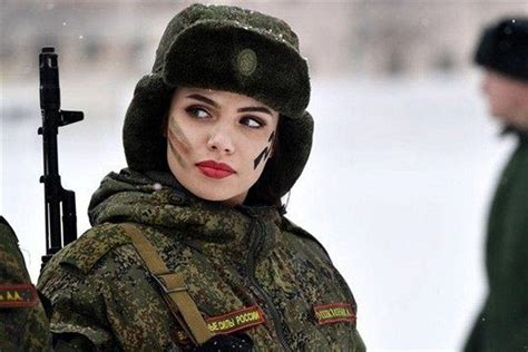 各国女兵大比拼，最彪悍的是俄罗斯女兵，一人击毙309名德军士兵|女兵|德军|士兵_新浪新闻