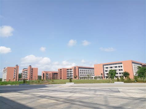 湛江有什么大学或专科学校，湛江大专学校有哪些
