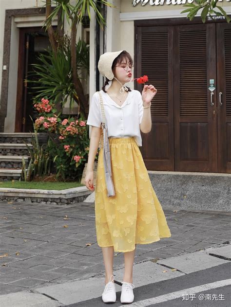 夏装穿搭甜美女生头像