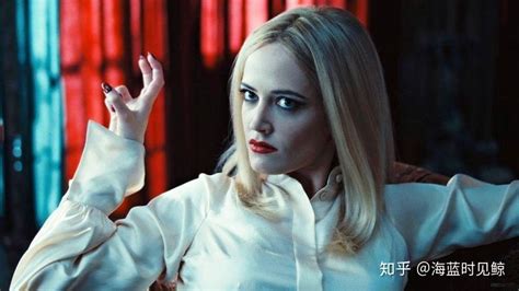 香港电影里反派经典十大性感妖艳女反派，惹不起更要不起