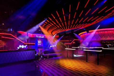 15 Best Clubs in the US For a Night of Pure Fun