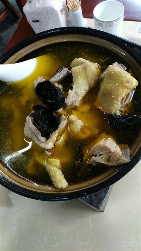 酸笋煮鸡,中国菜系,食品餐饮,摄影素材,汇图网www.huitu.com