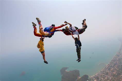 跳伞高清图片下载-正版图片500372043-摄图网