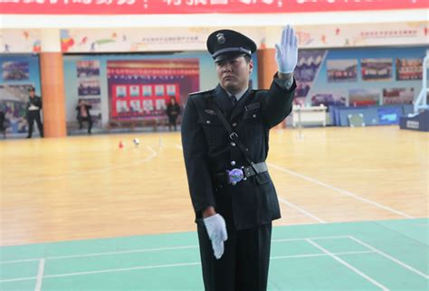 守好校园“第一道防线” 我市32支保安员队伍脱颖而出--郑州教育信息网