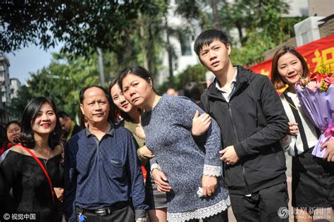 广州：儿子被拐22年终于团圆 母子相见抱头痛哭_凤凰财经频道_凤凰网