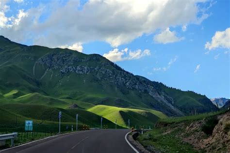 新疆伊犁有哪些风光很美的地方？ - 知乎