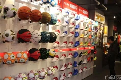 李宁开出全国首家全品类运动装备店 说将布局超百家 – 纺织科技杂志