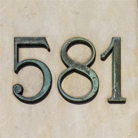 Číslo domu. 581 — Stock Fotografie © papparaffie #23200246