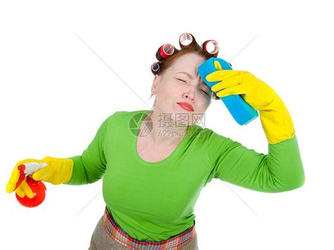使用海绵和喷雾的清洁女工快乐工作工人女孩厨房房子除尘器主妇女士家政高清图片下载-正版图片321560152-摄图网