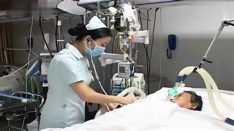 护理操作视频——经气管插管吸痰法