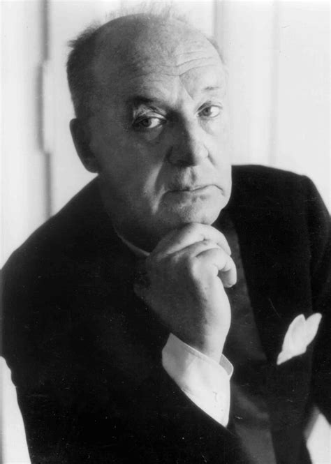 Biography of Vladimir Nabokov, Novelist