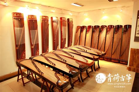 古筝培训班学习正确的演奏姿势_北京汉翔书法教育机构