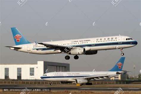 南航飞机在北京首都机场,经济,纪实摄影,摄影素材,汇图网www.huitu.com