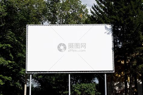 背景木上空的广告牌木头营销帆布海报宣传市场横幅城市展示木板高清图片下载-正版图片320931894-摄图网