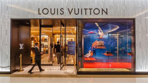 Louis Vuitton(路易威登)2019年早春系列发布秀-服装设计新闻-资讯-服装设计网手机版|触屏版