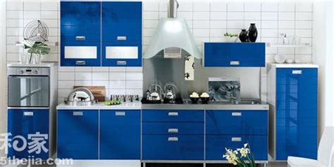 厨房橱柜用什么颜色好 橱柜的效果图欣赏—新浪家居