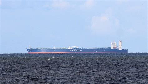 伊朗油轮在沙特海域爆炸，油轮公司：导弹很可能射自沙特_凤凰网